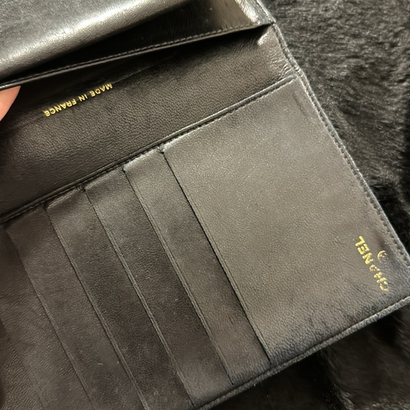 CHANEL CC Logo Caviar Skin Long Bifold Wallet - Picture 9 of 10